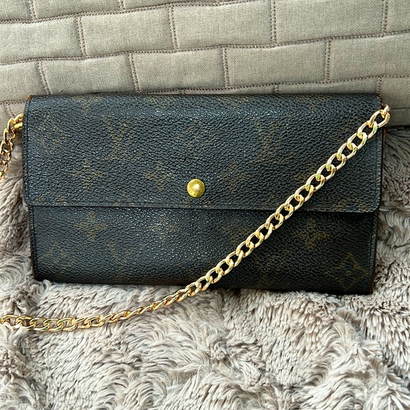 Louis Vuitton Handbags - LOUIS VUITTON Sarah WALLET
